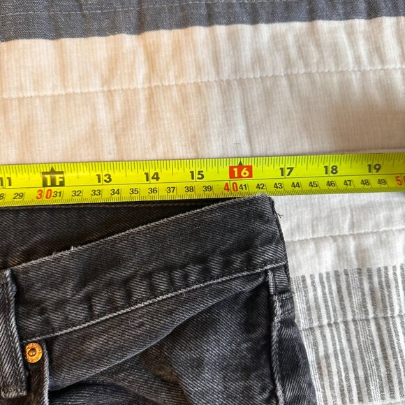 Levi's Jeans Mens 33x32 Black 501 Dark Wash Distressed Cotton Denim Pants - Picture 5 of 8